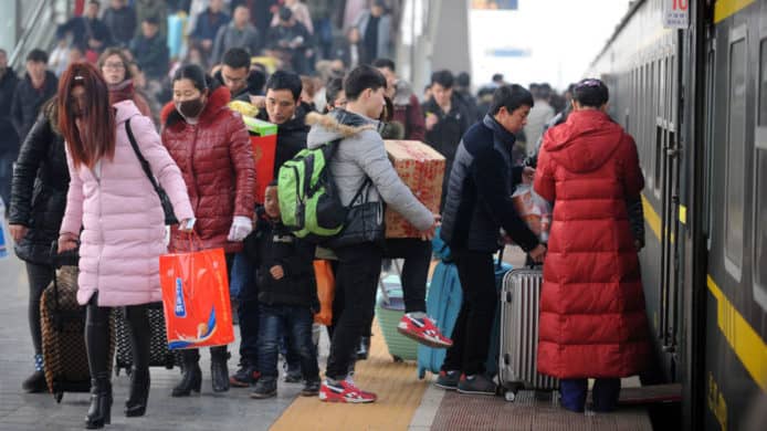 中國「社會信用系統」初步應用　5月1日起失信者禁乘飛機、火車
