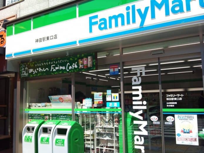 日本 Airbnb 與 FamilyMart 合作   住客可在便利店交收鎖匙