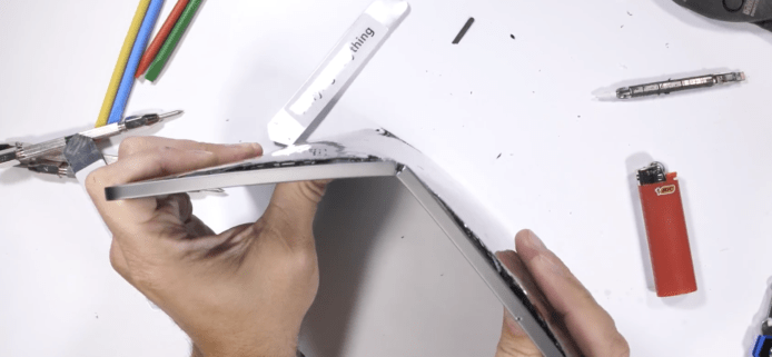 全新 iPad Pro 再現「屈機」問題