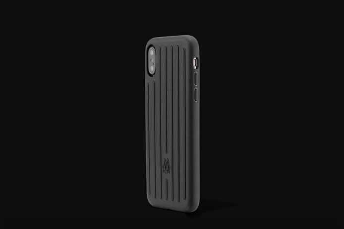 Rimowa 皮革 iPhone 手機保護殼　保留標誌凹凸設計