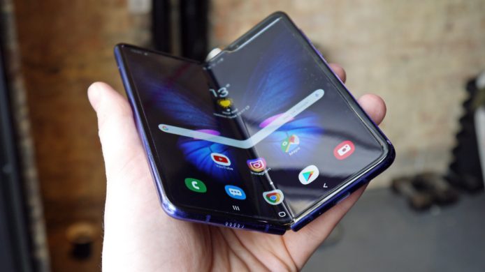 評 Galaxy Fold 上市甩轆   Samsung CEO：十分尷尬