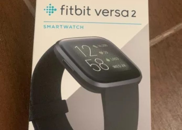 首度支援 Alexa 語音助理   Fitbit Versa 2 網上現身