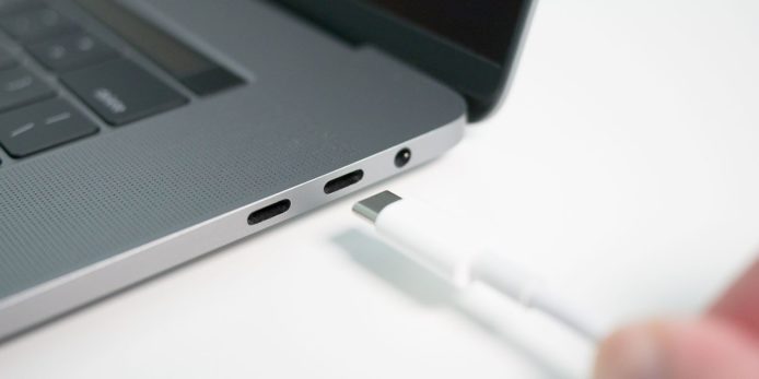 USB 4 技術規格　直接對應 Thunderbolt 3