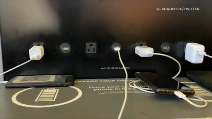 美府建議停用公共 USB 充電站  很可能被載入惡意程式