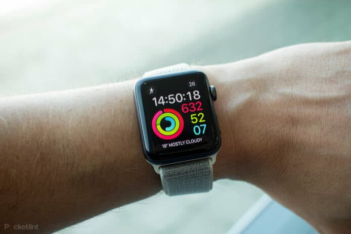 舊Apple Watch未能與iPhone配對   網民疑為 iOS 13.5.1 問題