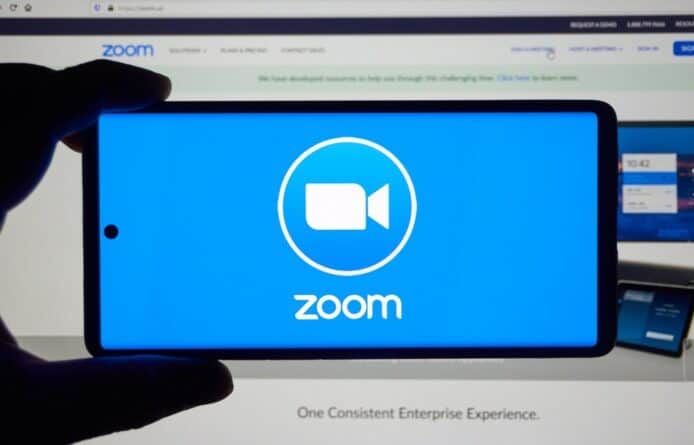 Zoom 王丹、李卓人帳號被停用   官方：應中國政府要求