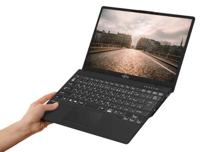 富士通 LIFEBOOK UH-X / E3【有片睇】全球最輕 13.3 吋筆電