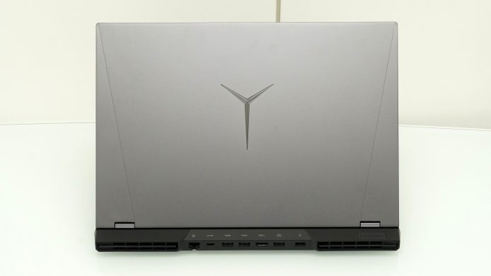 【評測】Lenovo Legion 5 Pro 電競筆電  設計 屏幕 打機 性能 開箱 測試