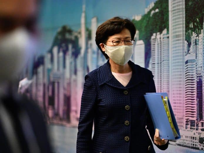 鄧炳強：連登成網絡調查重點　林鄭：社交媒體缺乏監管