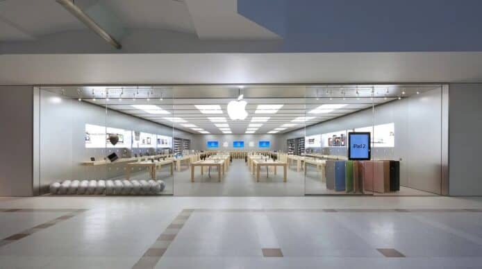 蘇格蘭一 Apple Store 突然冒煙   連累商場緊急疏散