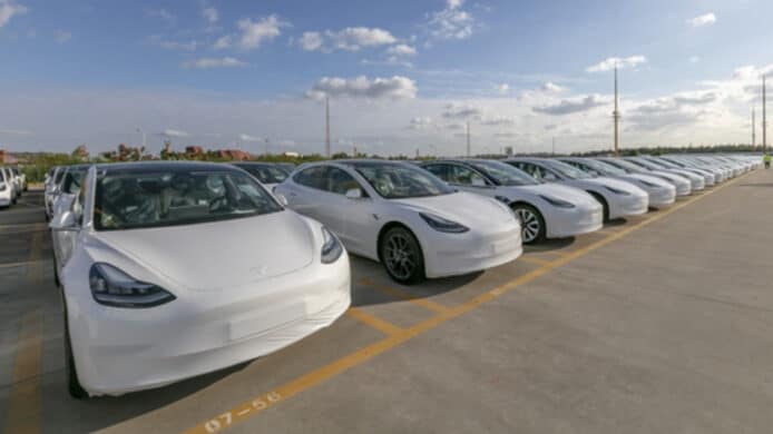 疫情爆發上海封城   Tesla 超級工廠需暫時停工