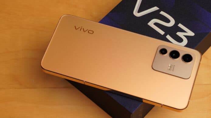 【評測】vivo V23　外形　手感　相機　屏幕　效能開箱評測