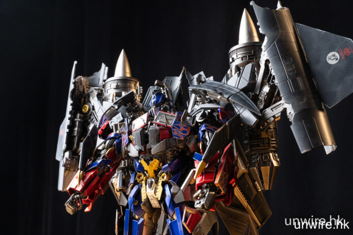 【評測】Threezero DLX 天火    鋅合金骨架+可與柯柏文合體