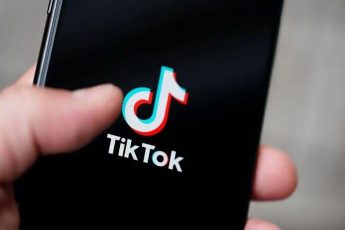 分析預計 TikTok 今年內超越 Facebook　2 年後再超 YouTube 成網紅營銷第二大平台