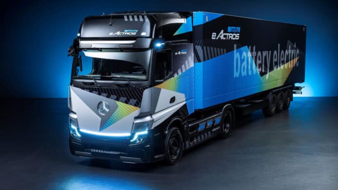 平治公佈首款純電貨車   可拖曳 22 公噸續航 500 公里