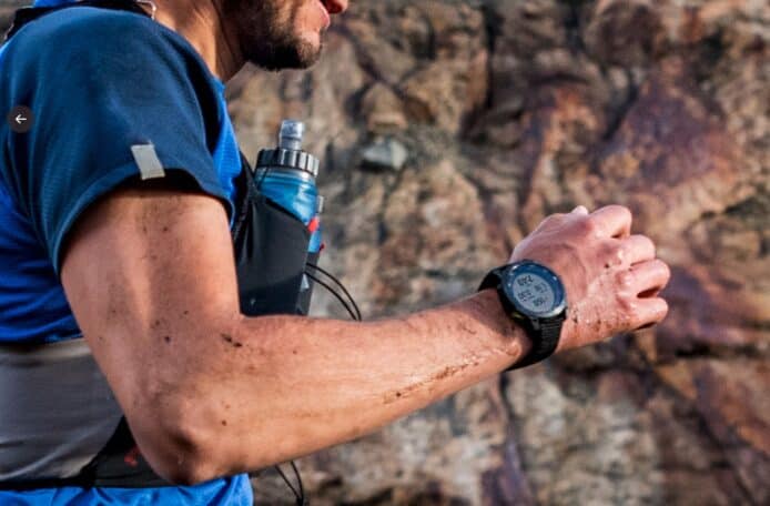 Garmin 指 Apple Watch Ultra 不成威脅　「我們計算續航力是以月計」