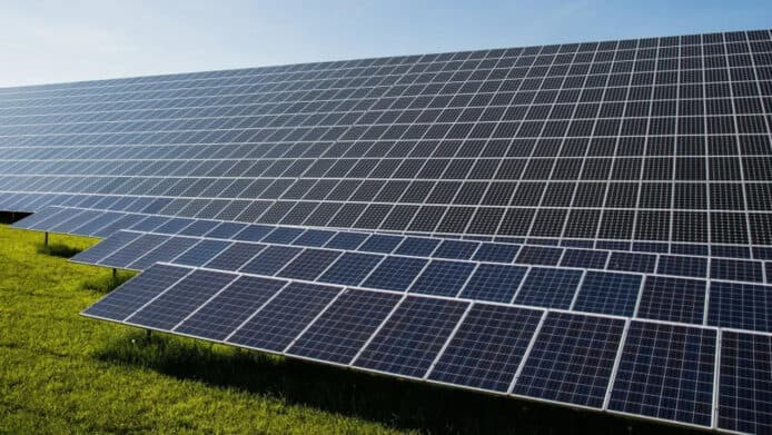 法國政府立法規定   停車場需強制安裝太陽能板