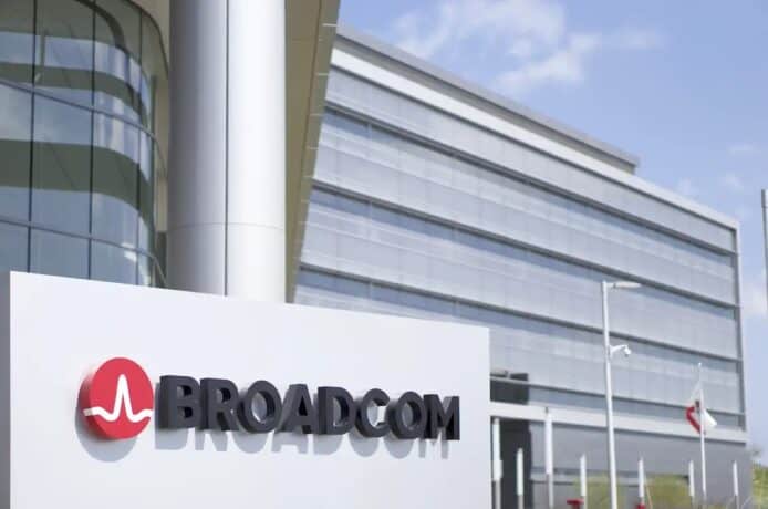 傳 Apple 暫停研發網絡晶片　Broadcom 或成最大贏家