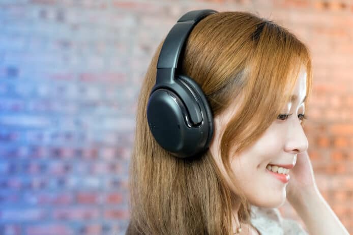 【評測】JBL Tour One M2 頭戴式耳機　 主動降噪 + 超強重低音