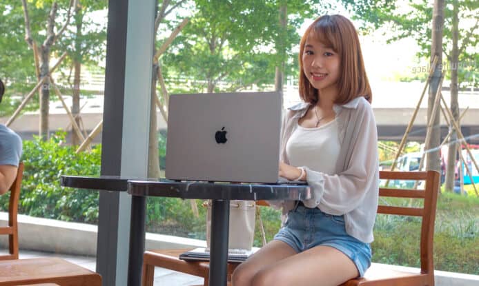 Mac 電腦為大專生活加分   實習生小妹 MacBook Air 完全活用手記