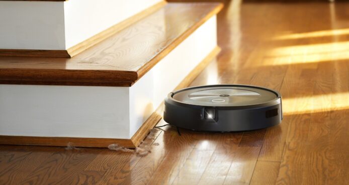 Amazon 收購 iRobot 有變數　歐盟出手調查潛在壟斷問題