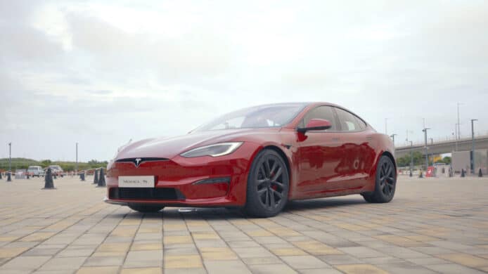 新 Tesla Model S / X Plaid 小賽道試駕 女同事尖叫+攝影師/工作人員作嘔