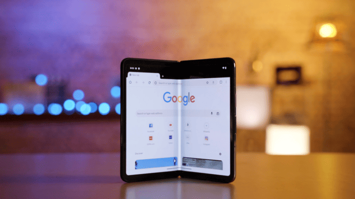 【評測】Google Pixel Fold　外形　手感　鉸位　玩法　屏幕　相機　效能開箱評測