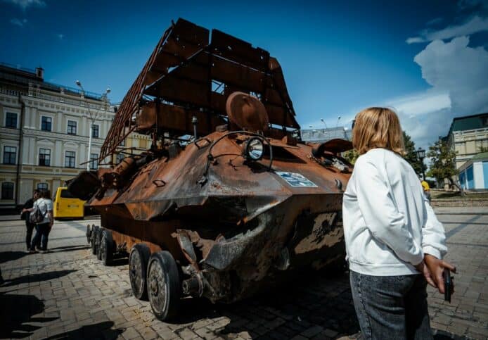 烏克蘭用 ChatGPT + 3D 打印打仗   改善武器設計 + 製造無人機炸彈