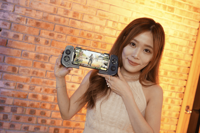 【評測】Turtle Beach Atom 遊戲手掣   iPhone 15 Pro Max 打機低延遲反應快 + 手感舒適