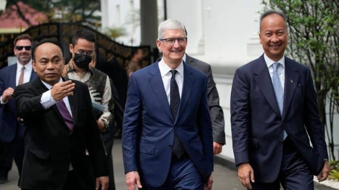 Tim Cook 訪問印尼